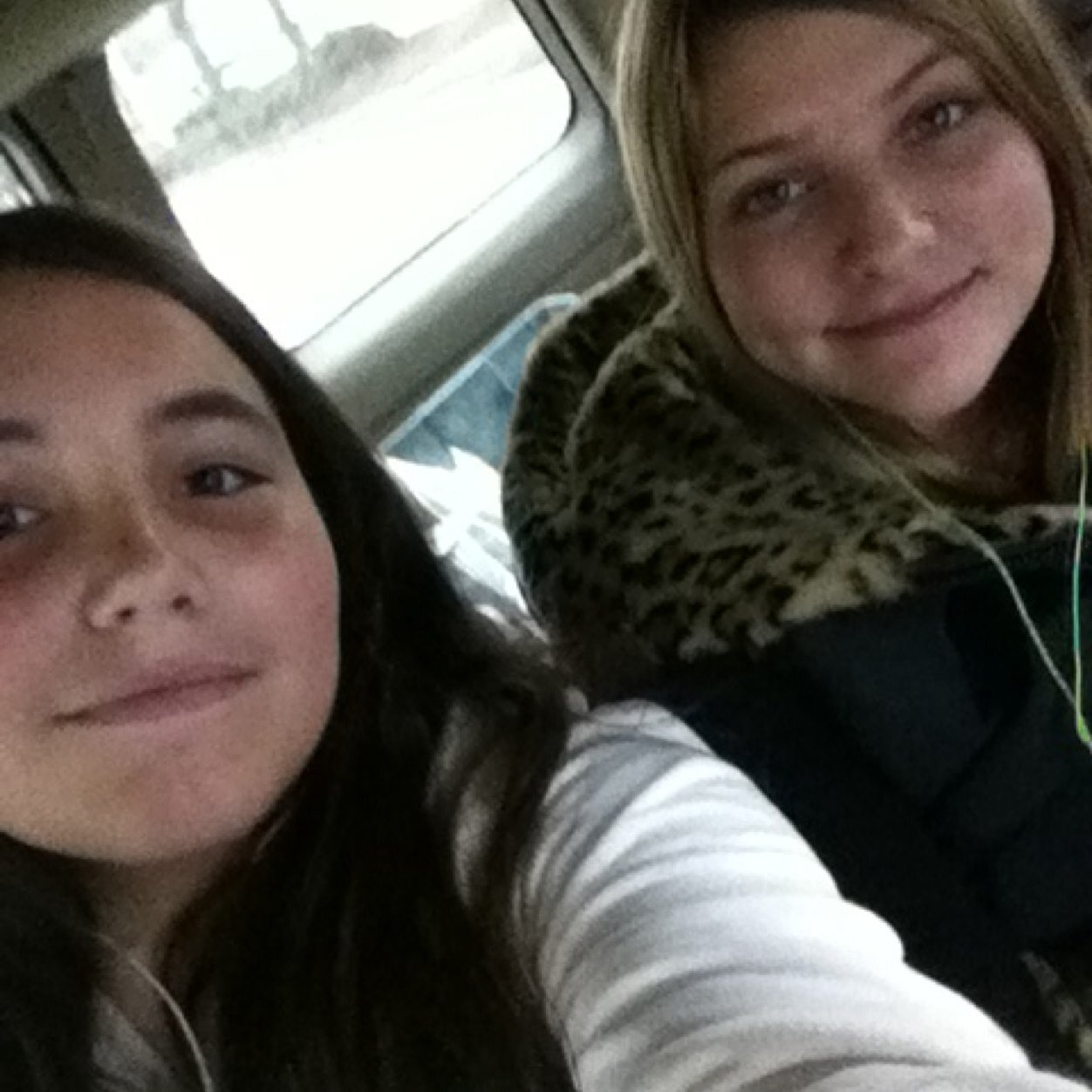 Haro my names Trinity :P My Bff is Hailey and my other account is @TrinityPruitt