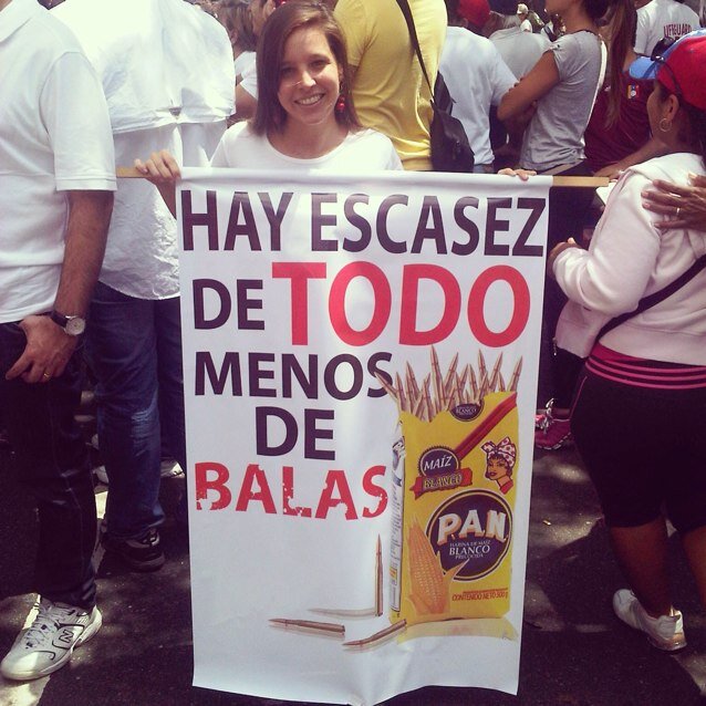 ElianyDeAlmeida's profile picture. 