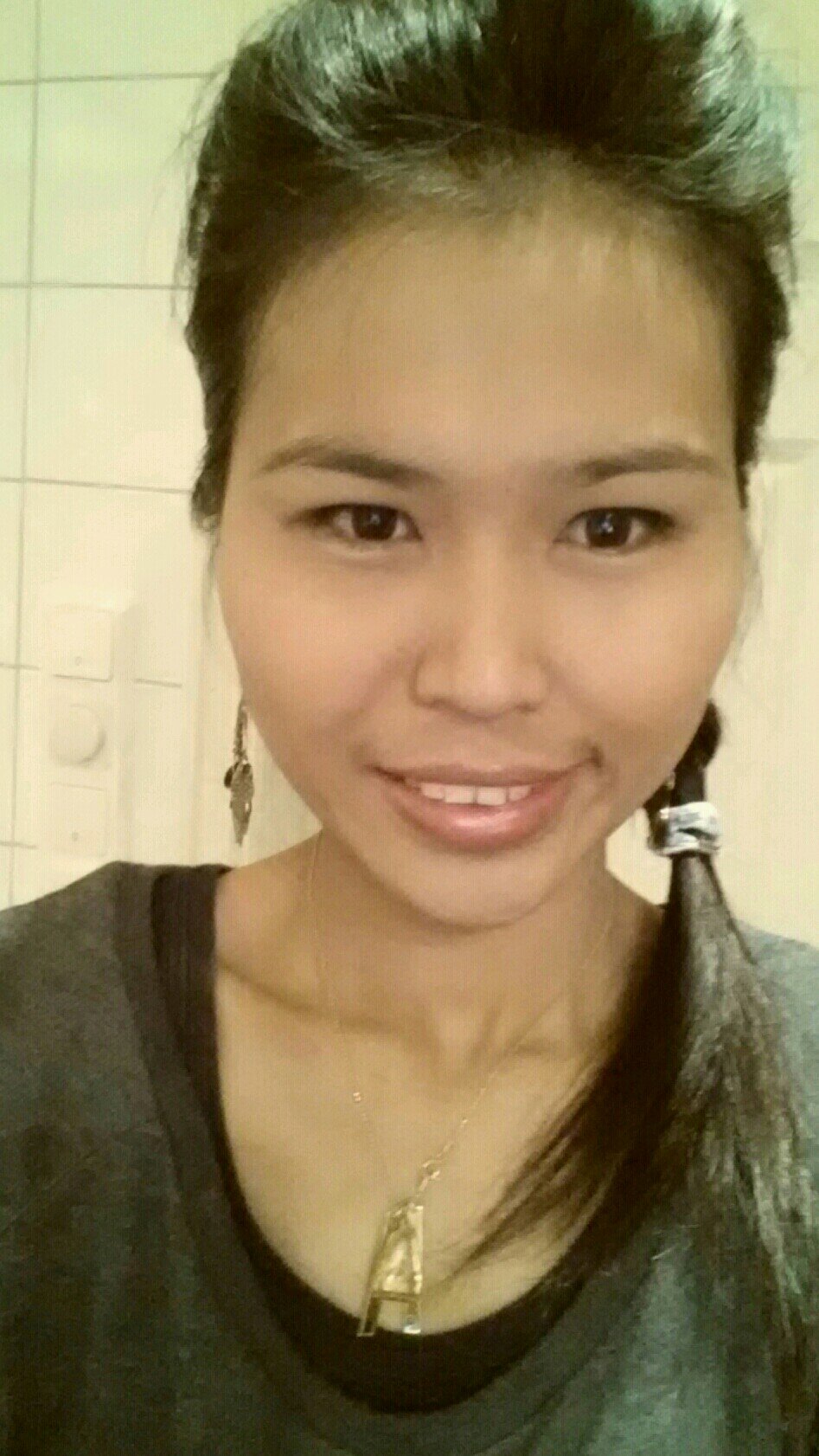 aom_usa's profile picture. 