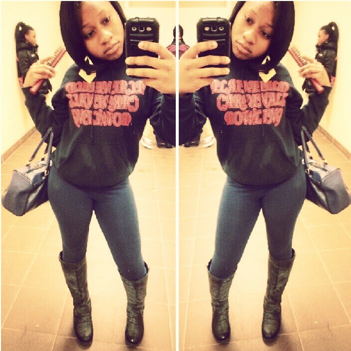 Im Da sweetest Person U'll Ever Kno Juz Dnt Get On My Bad Side. (L.N.C FINEST) Queen Lady Lee 
 (^__^)*   FLLW ME I FLLW BAK'