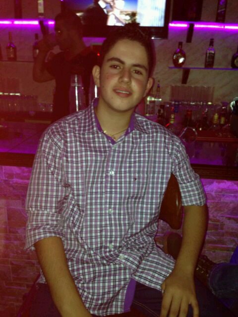 tony_farraa's profile picture. 