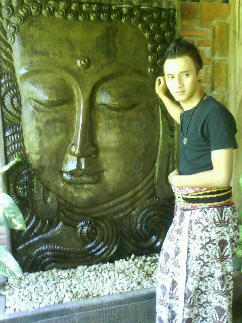 Vianwahidya's profile picture. Sedekah sampai mati