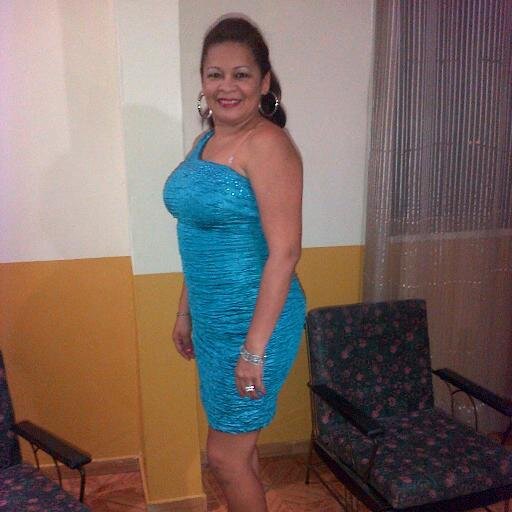 Corredor de seguros, madre de dos hijas y una nieta hermosa.