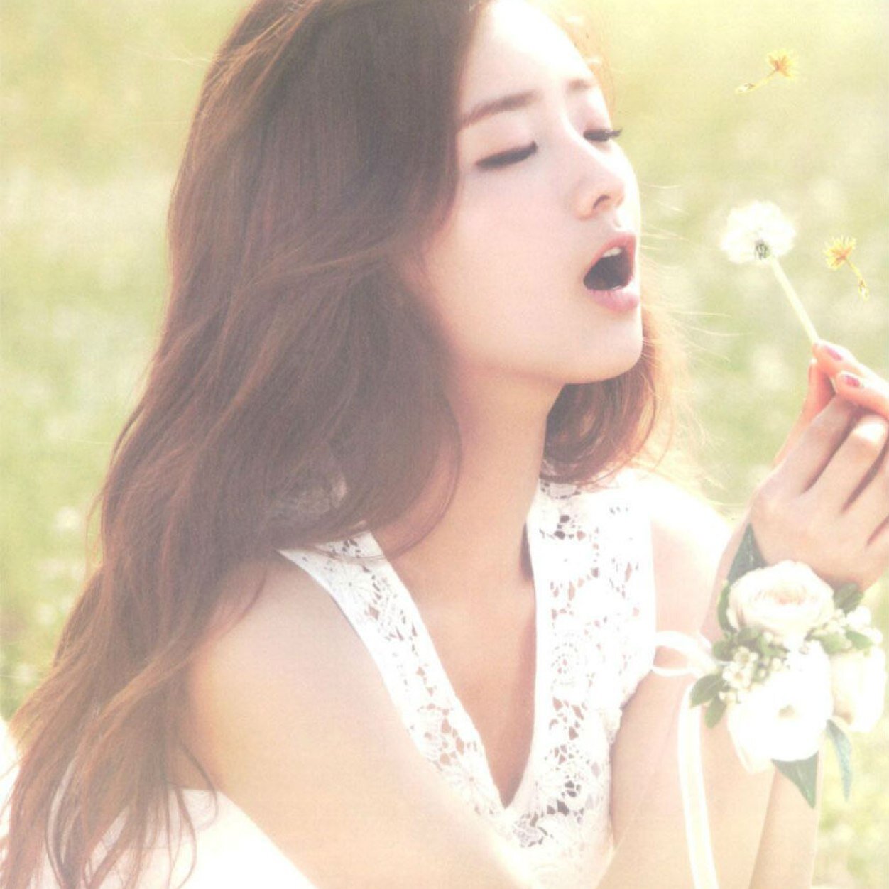 อันยอง โบมริลล่าจาก เอพิ้งค์ค่ะ [real:@apinkbm] ทักได้นะค่ะโบมไม่กัด ^^ #93line #บานชื่นแฟม 27.12.56