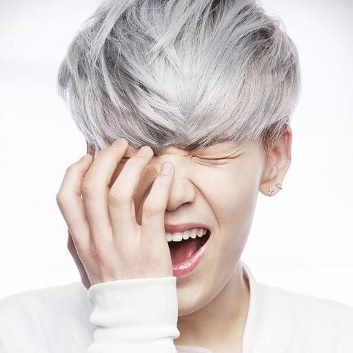 ผมมักเน่จุนฮง b.a.p ฮะ^^ ผมจะมาขโมยหัวใจของพวกคุณ เตรียมหัวใจไว้ให้ผมขโมยแร้วหรือยัง.ยักคิ้ว #ฟอลมาฟอลกลับฮะ