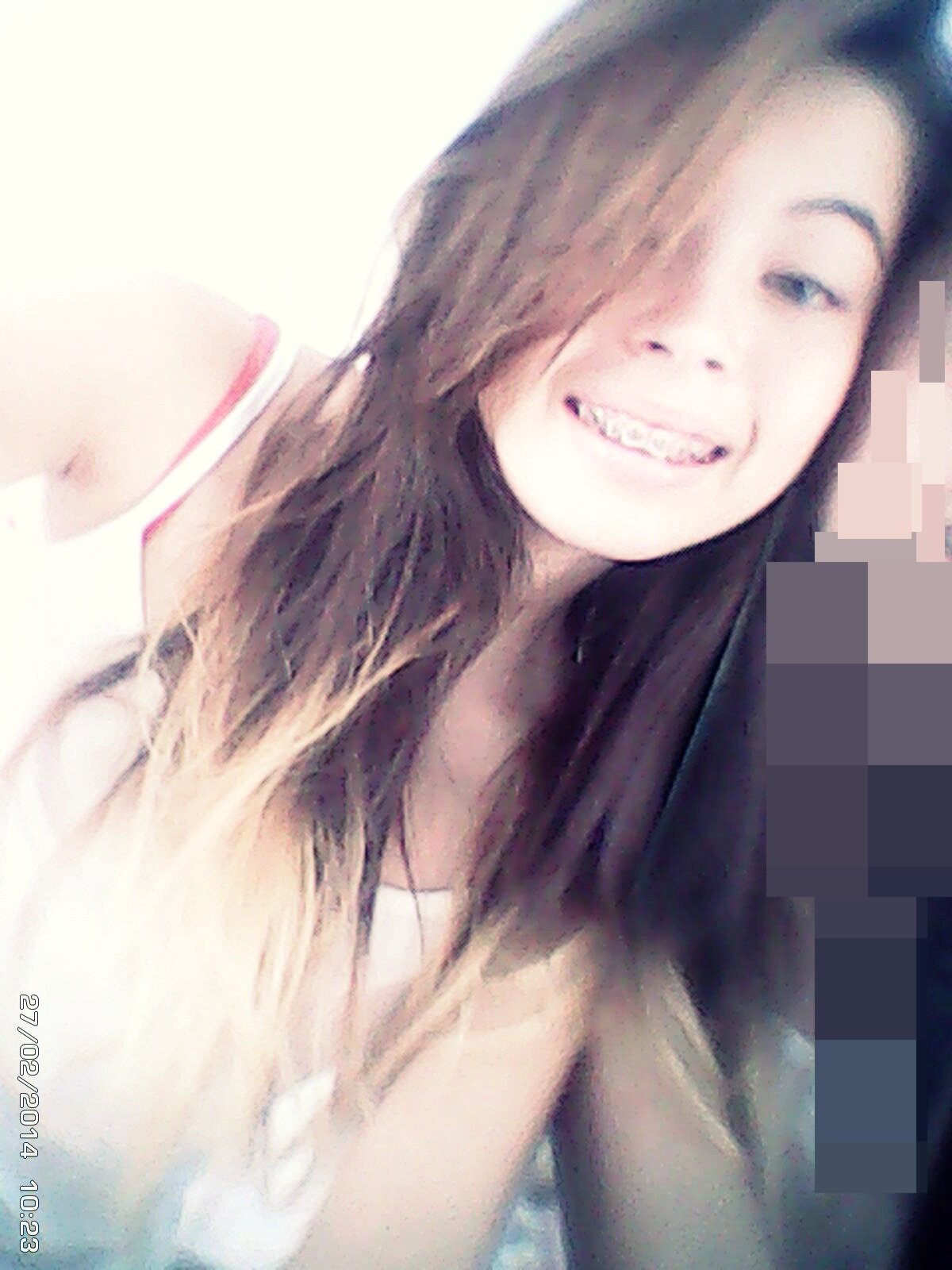 SIMPATIA NÃO É MINHA CARA Levo a VIDA, no sorriso;'                                   Loge de toda negatividade. \./