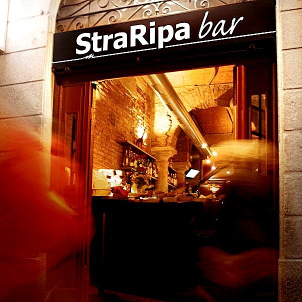 Naviglio Grande ~ Ripa di Porta Ticinese 19. Telefono: 0258118146