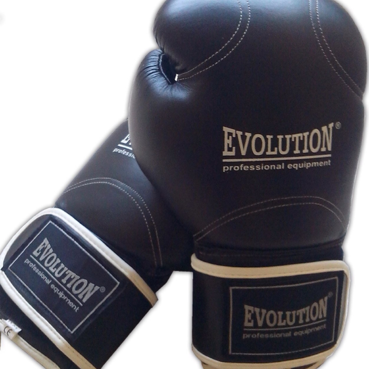 Evolution Fightgear offer the highest quality Professional boxing equipment. Evolution was founded in 1994, in 2014 it has come to the uk.