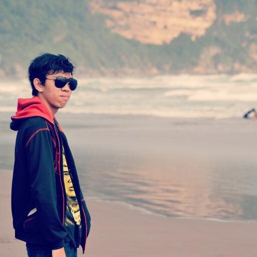 Name: Bhony ,Mahasiswa 19th||Alamat: D.I Yogyakarta||Minat: Musisi/Band| web site band page :https://t.co/iu7KsHLflj CP:08565034487