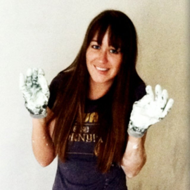 alliwillett's profile picture. Medical Aesthetician at Veronicas Skin and Body in Malibu and now Santa Monica. 13 Years working in skincare. #skinbyallison