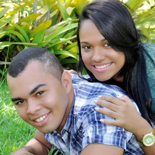 Amo minha família,minha Esposa,meus amigos...Sou músico e toco no Ministério Vaso de Alabastro...E agradeço a Deus por tudo que ele tem feito em minha Vida..!!!