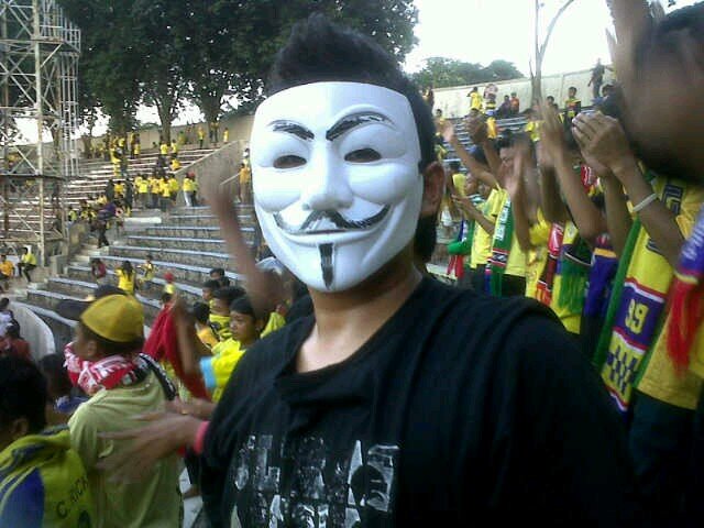 S4Faris's profile picture. BERISIK 12 :
MUSUH KAMI HANYA RASA LELAH !!! FORZA GREZ-U . #curvasudgresik