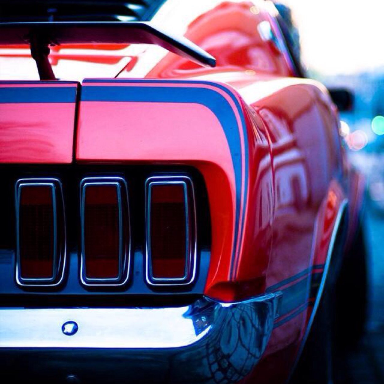Love cars and guns