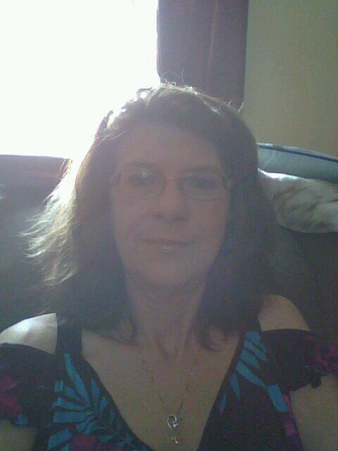 I like poetry, art, walking in the rain and woods. I am a down to earth kind of woman. I like exploring and can be adventurous.
