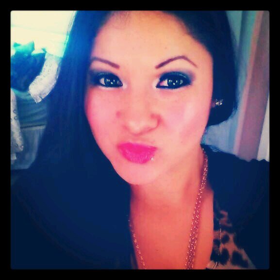 vmondragon417's profile picture. 