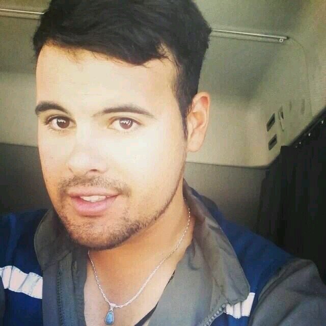 Sociable,simpatico,buena onda,critico de mi persona XD autosuficiente,razonable y eso ✌🏻
