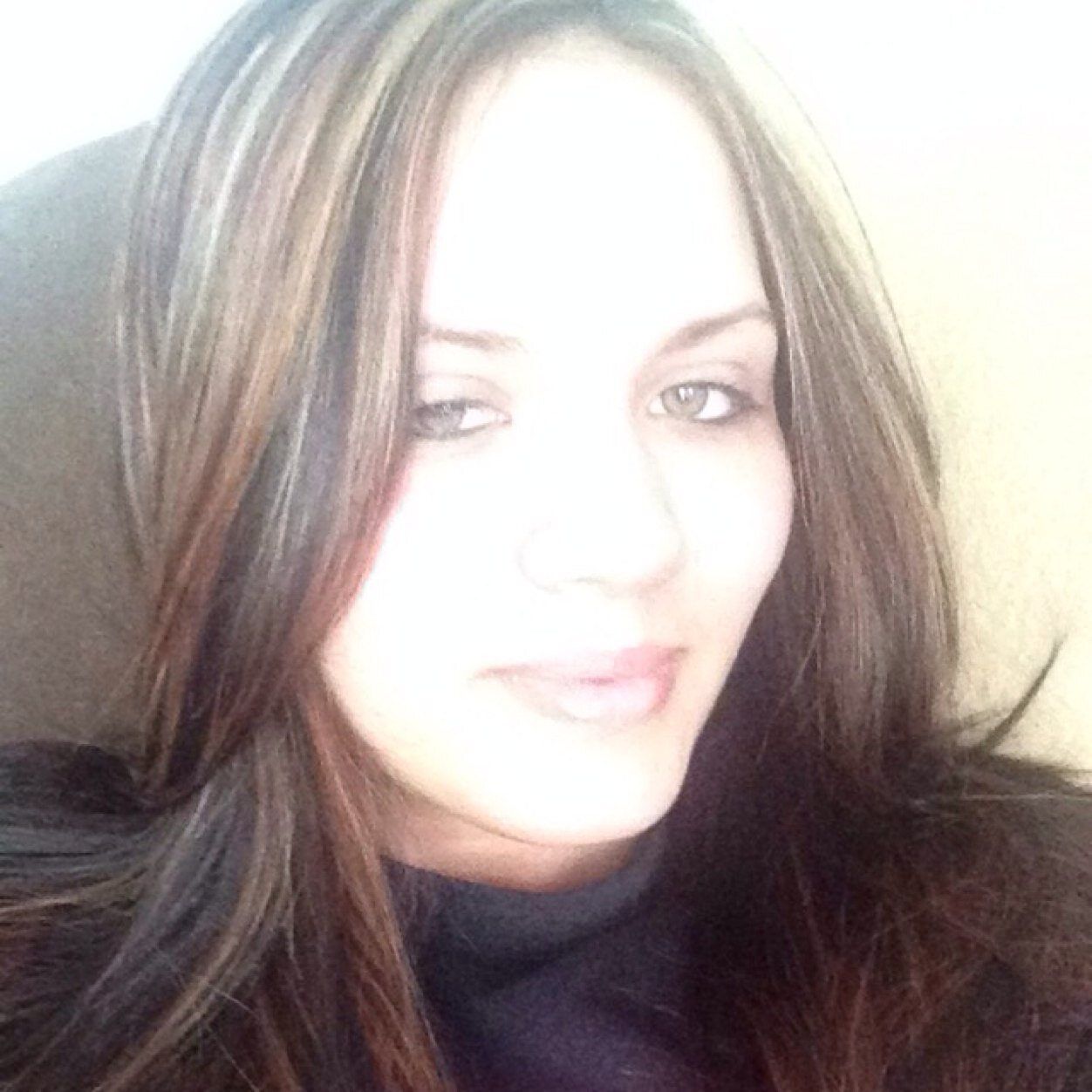Im 22 love fashion and working out currently a student @toniandguyhairdressingacademy , i have  a beautiful little 2 year old daughter family and friends :)