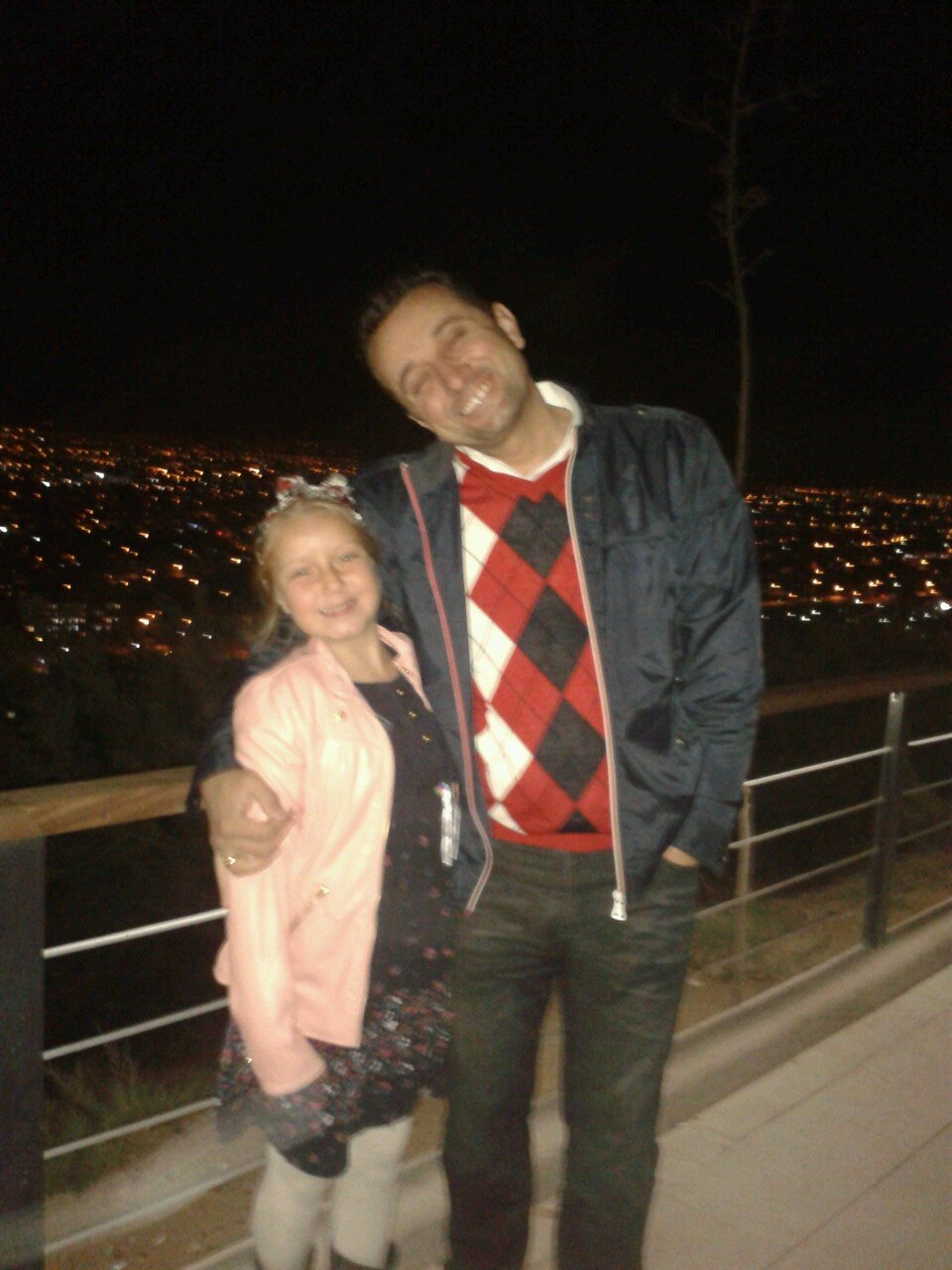 sever3535's profile picture. Şüphe, bilgeliğin başlangıcıdır.
Dünyayı güzellik kurtaracak,
bir insanı sevmekle başlayacak herşey..