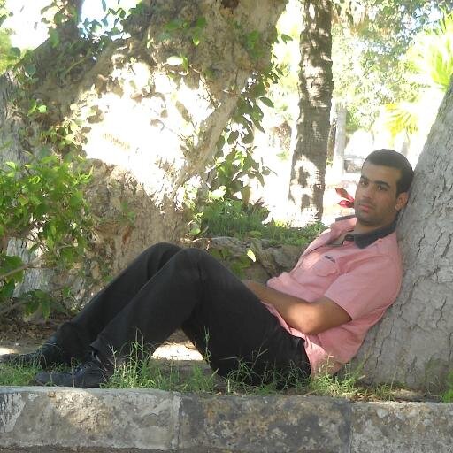انا خالد من المحلة الكبرى طالب فى كلية التجارة جامعة طنطا