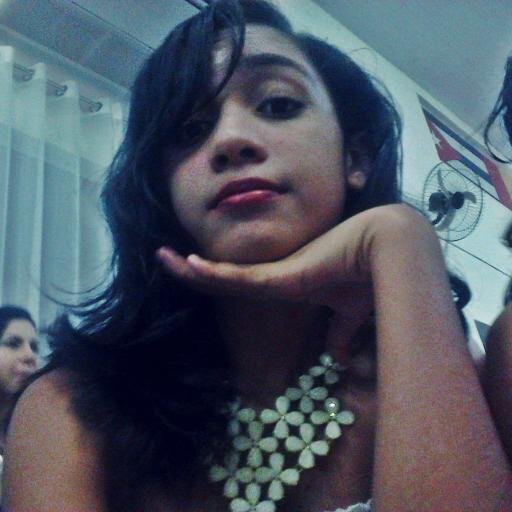 insta: @suhmaravilha_ Fora de controle, ardente, doce, confusa, teimosa. Terna. Apaixonada por comida e MPB. Deus. Brazilian. Future medical. ♡ 1m53cm