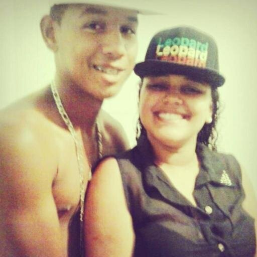 { Que a nossa felicidade vire rotina . }
 Mãe , minha Rainha . Mauricio Meu Baby !