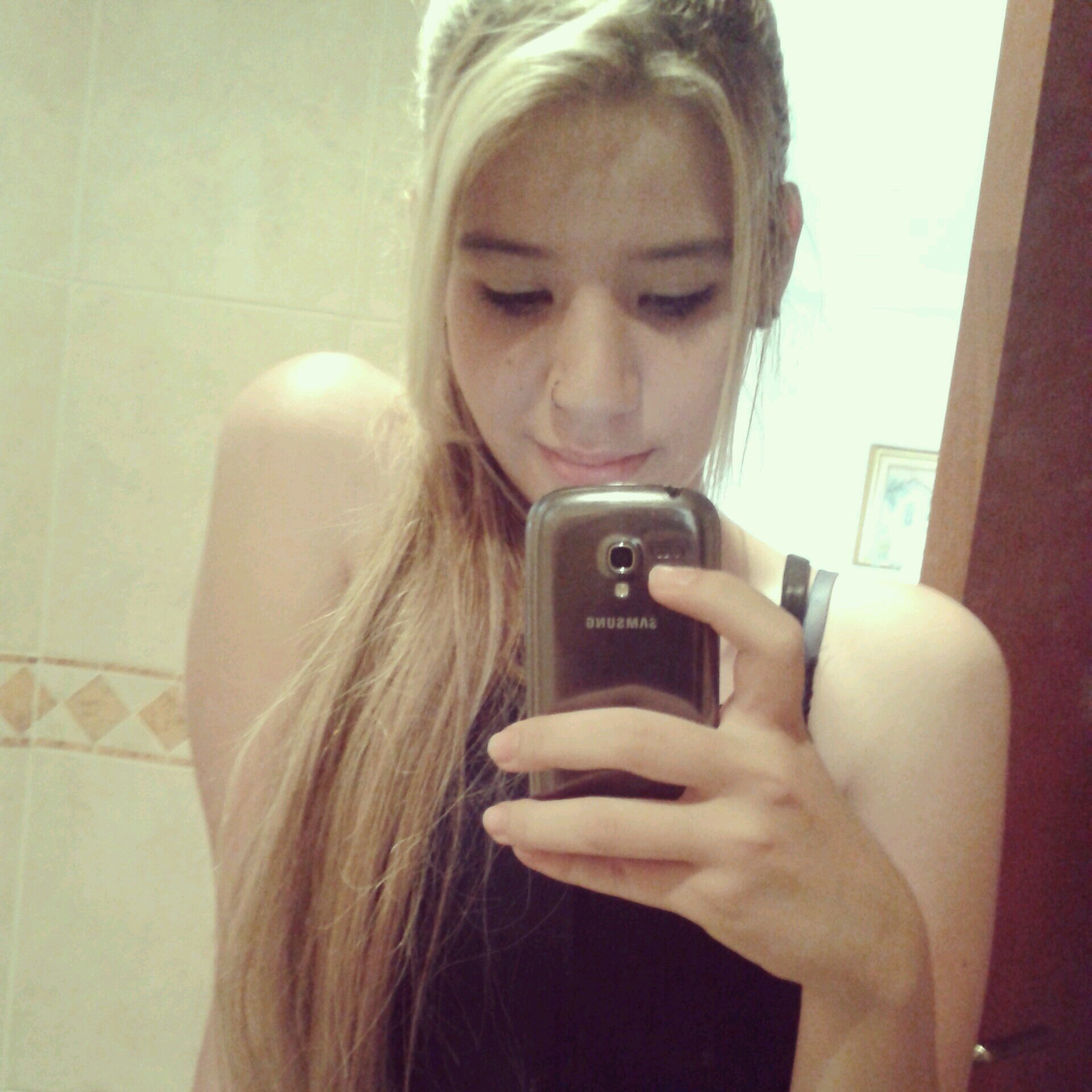 Serei o que você quiser, mas só quando eu quiser. Não me limito, não sou cruel comigo!Serei sempre apego pelo que vale a pena e desapego pelo que não quer valer