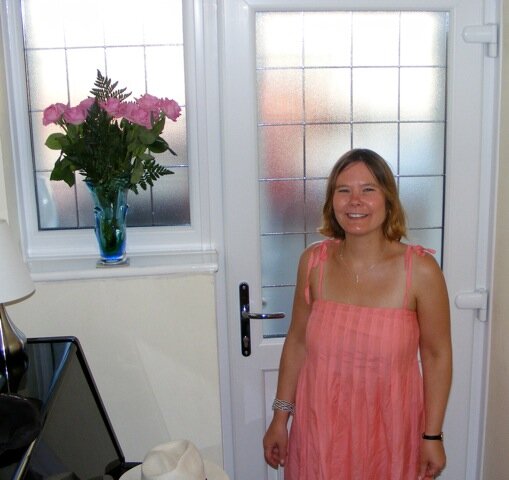 I am a caring,friendly happy person who likes animals and caring for children.
