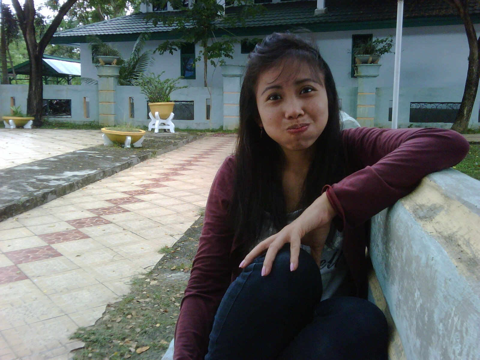 senisuka's profile picture. Apapun yg harus kau hadapi, maka hadapilah dg pikiran yg positif(•͡.̮ •͡ )