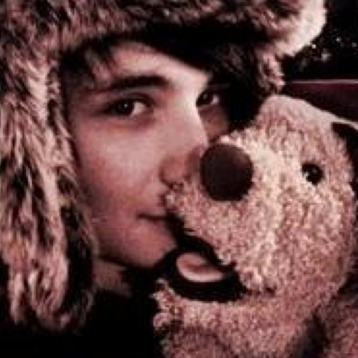 You're a sweetheart ilysm you should follow @PhandomHoover