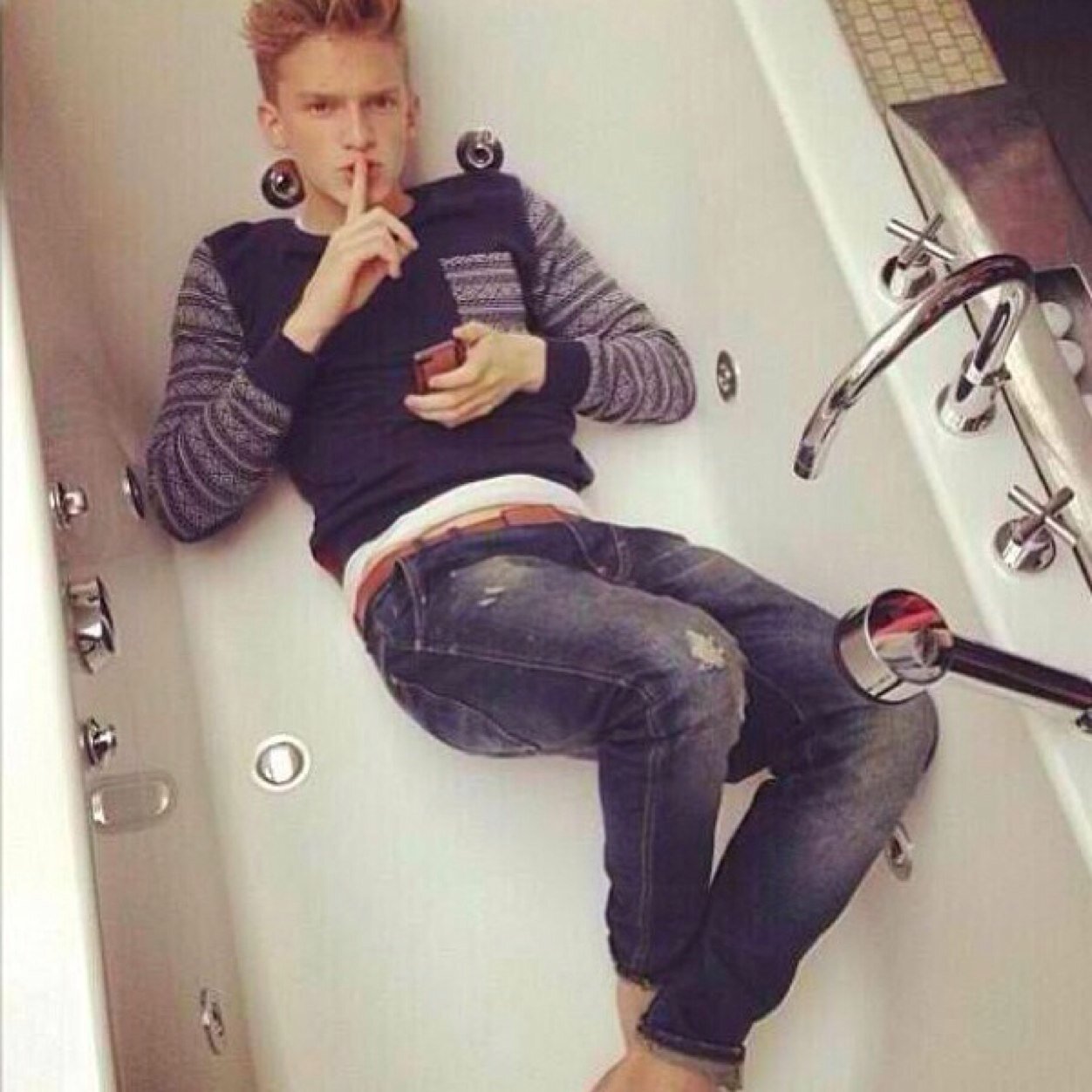Simpsonizer-lovatic-diversity-team damon