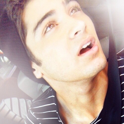 ask for a follow back on @raybanzouis
