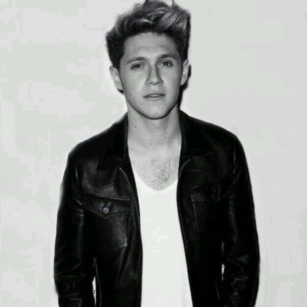 1/5 one direction                  sere gay..............mejor no
