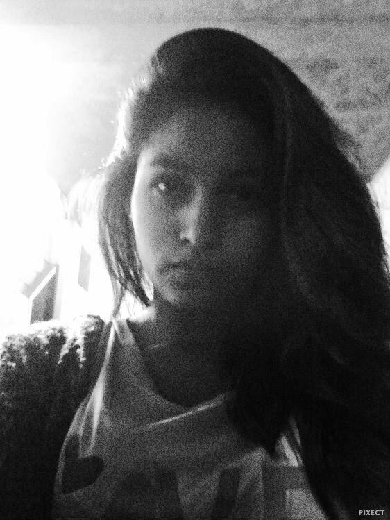 Clau_asdfg's profile picture. The earth has music for those who listen - Shakespeare.