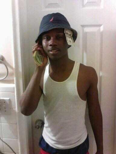 Gangsters Move In Silence!!! Im tryna get 100,000 Dollars off a Lick. #Cream #Bang