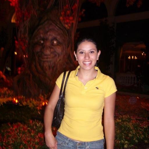 sd_sdui's profile picture. La vida es muy corta para estresarte con aquellas personas que ni siquiera merecen ser un problema en tu vida.