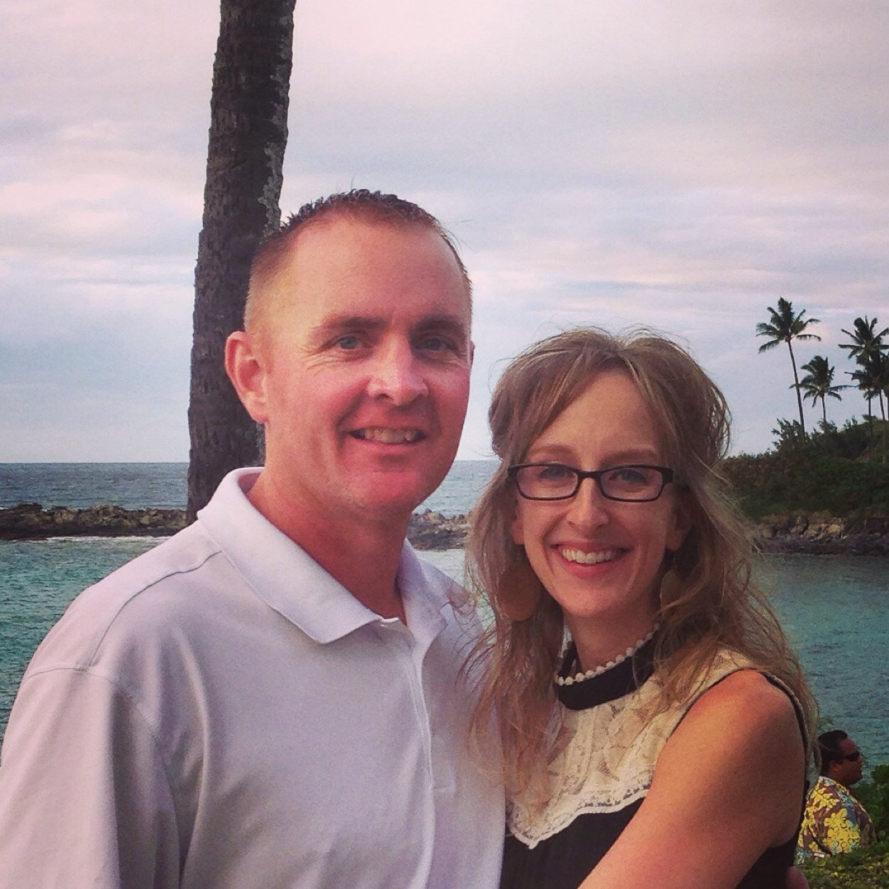 Wife & Mother, trying to figure out how to love God & people better everyday!
