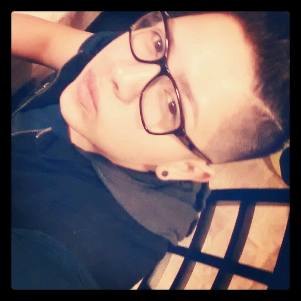 live live fuck and love :D easy and simple ;)) hip hop dancer baby willda :D peace :))
