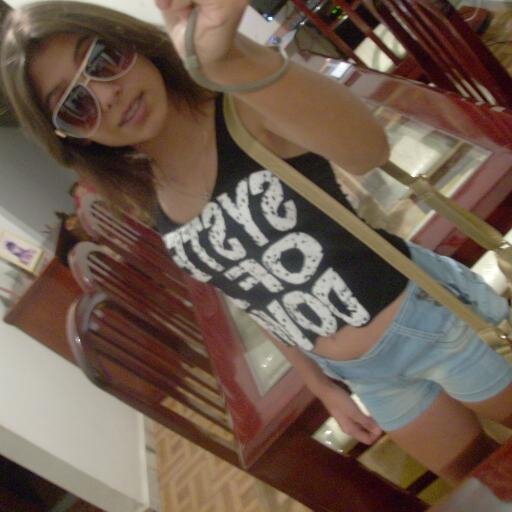 s2_Florez's profile picture. Talvez as melhores amizades sejam aquelas em que haja muita discussão, muita disputa e mesmo assim muito afeto.