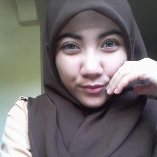 DhytaaPradana's profile picture. 