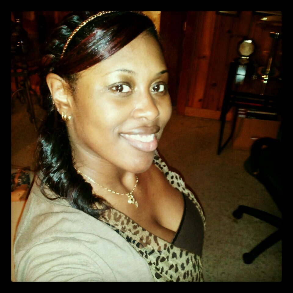 CoombsEboni's profile picture. 