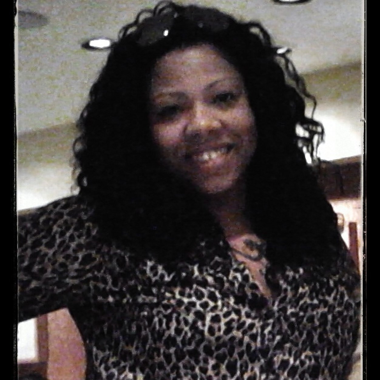 TnyaR4's profile picture. 