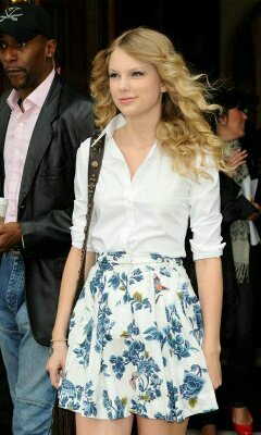 RolePlayer Of Taylor Alison Swift~.prev;Tayloral_swift1.swift hiatus duluu,jngan asal unfoll yak?;33.More?Check Fav☆