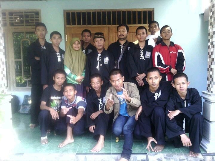 harus jadi tentarA