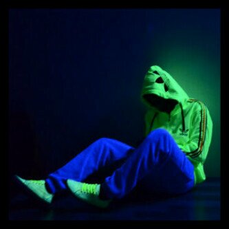 Born 1999. i love Photography ; My Pin: 28A7268D.نصراوي