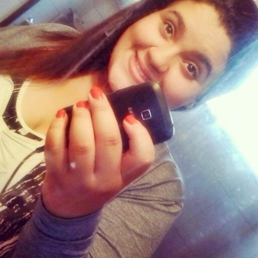 ``Sei lá, da vontade de te amarrar.. colar em você e te prender a mim..´´