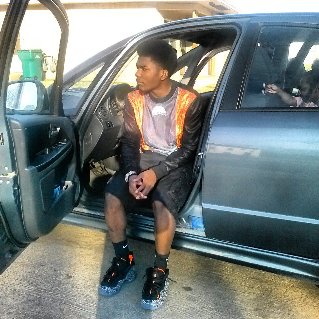 Est. Feb. 21 Class of 2015 Addicted to Kicks  #BallIsLife *blessed and highly favored*