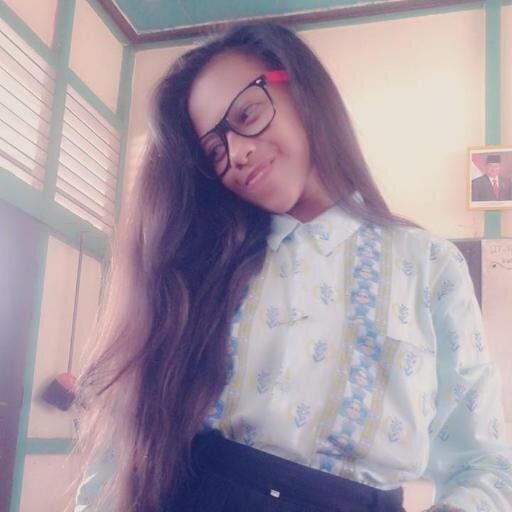 Maseh single, belom ade pasangan yang maok follow jak