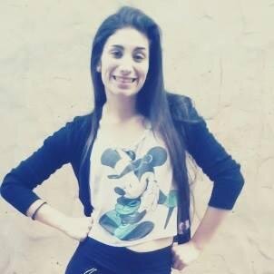 Hola soy Stefania Tengo 18 años soy buena persona, amigable y Divertida. Seguime  y Seguilo a @NiicoGomezOk  :3