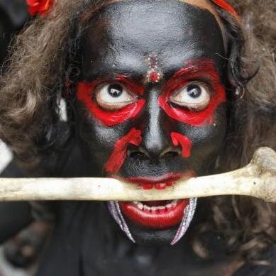 sambarsucker's profile picture. Shorted engineer, Bambaiya Indian, Proud Tamilkaaran. Add salt to make tweet tasty.