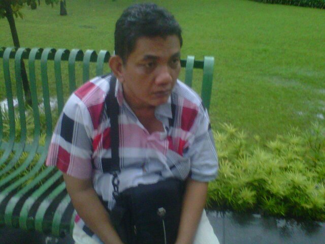 IrzanSati's profile picture. Agama dapat diduga sebagai penyebab kerusakan nilai nilai luhur kemanusiaan